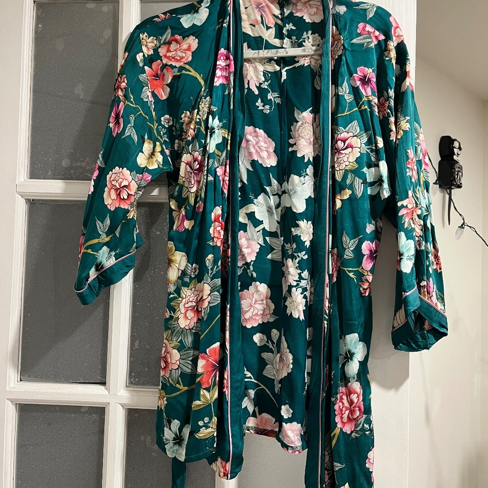 Intimissimi Satin kimono